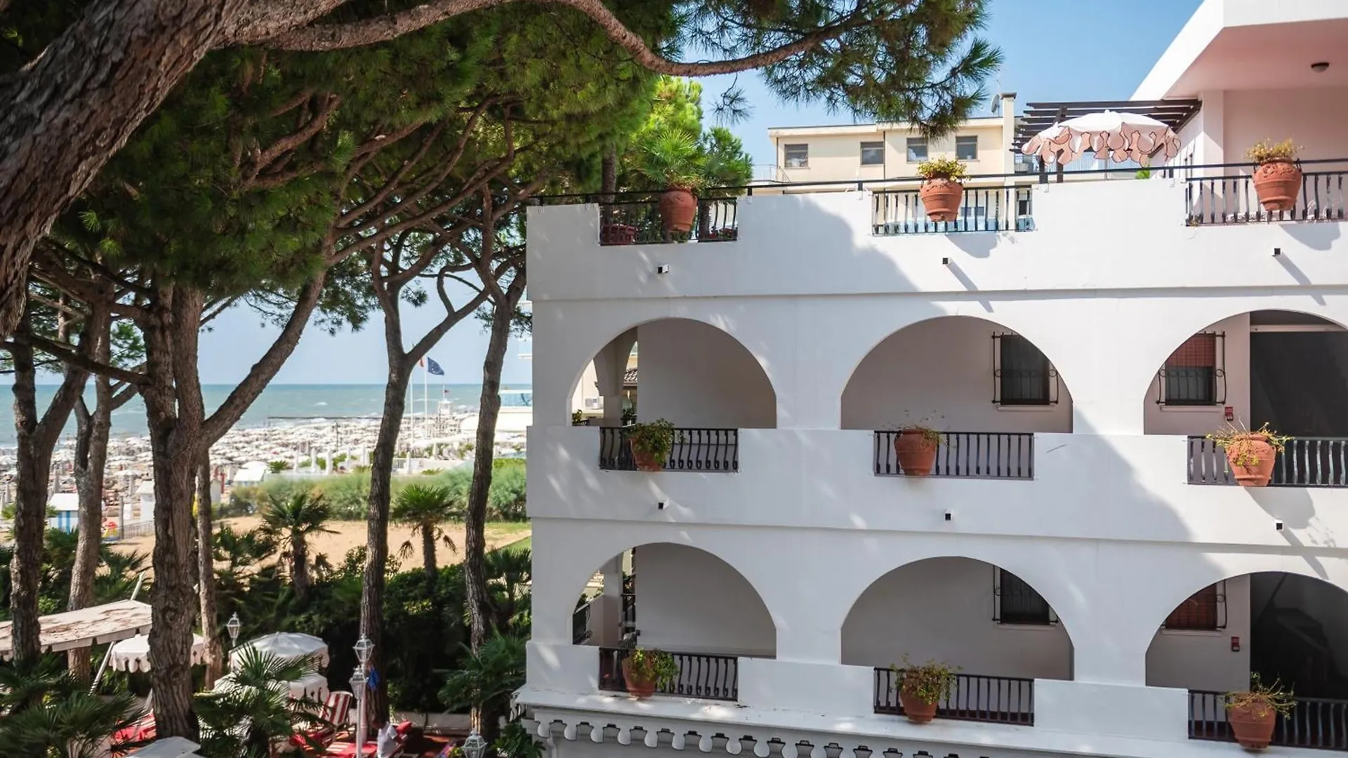 Agora Park Hotel Lido di Jesolo 3*,